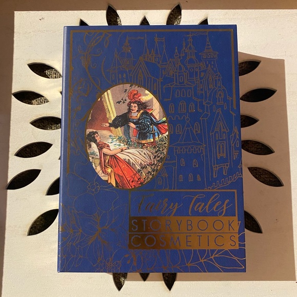 Storybook Cosmetics Little Briar Rose Eye Palette - Picture 2 of 5